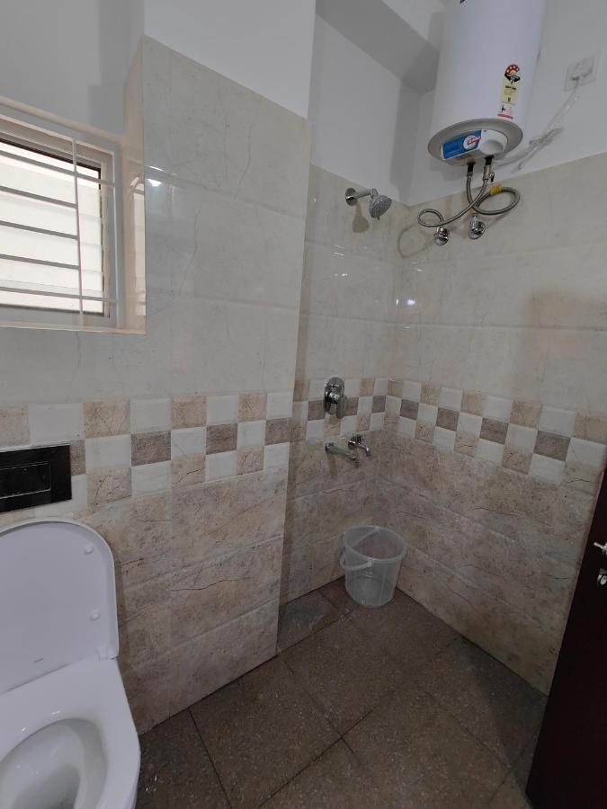 Meer Stay - Premium Service Apartments Vanivilasa Puram Eksteriør billede